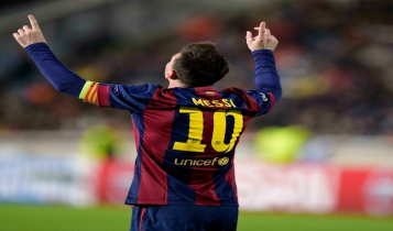 এক দশিকের প্রতিচ্ছবি: ফিরে দেখা মেসির সেই আইকনিক মুহূর্ত। এক দশিকের প্রতিচ্ছবি: ফিরে দেখা মেসির সেই আইকনিক মুহূর্ত।