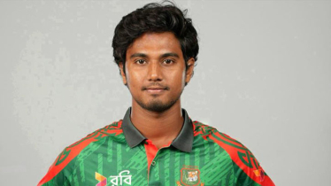 ব্যাটারিচালিত অটোরিকশার বেপরোয়া চলাচল, ক্রিকেটার হাসান মাহমুদের প